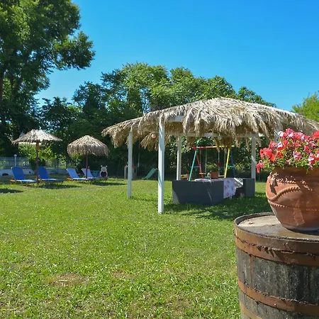 Giannis And Fridas Garden Daire Sidárion