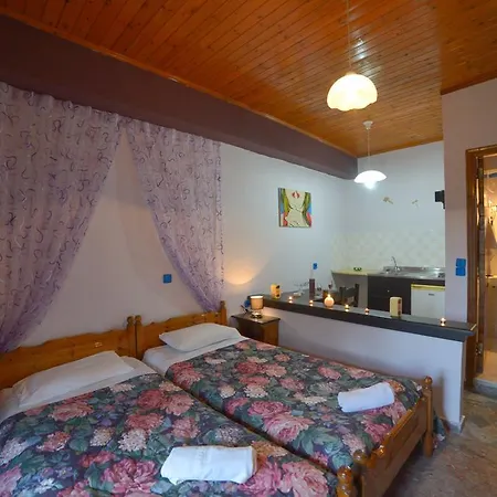 Giannis And Fridas Garden Daire *