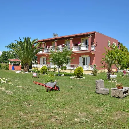 Apartament Giannis And Fridas Garden