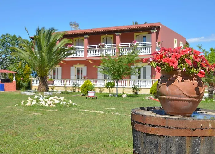 Апартаменты Giannis And Fridas Garden