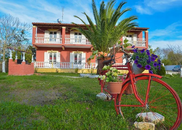Апартаменты Giannis And Fridas Garden